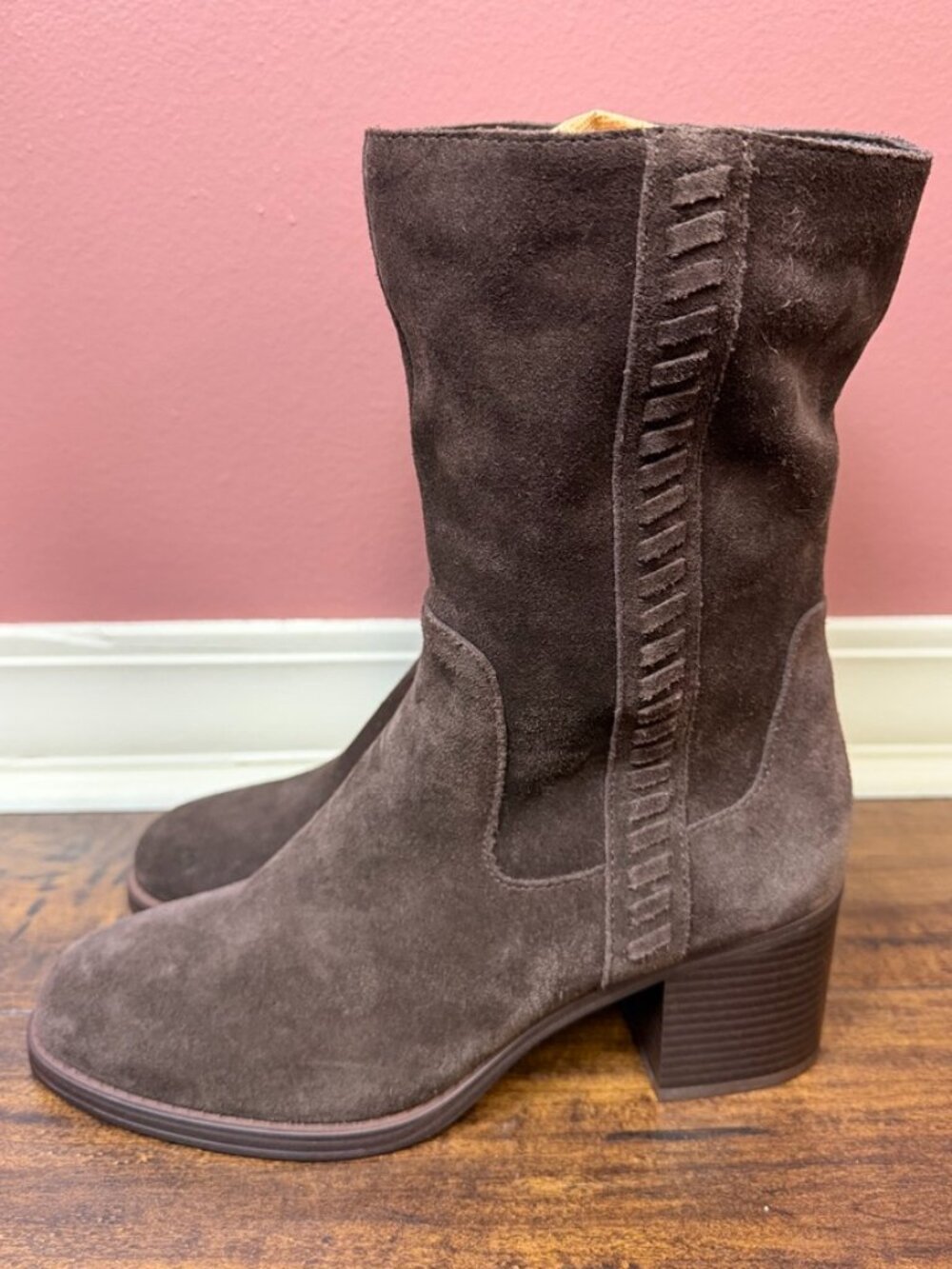 NWOT Vince Camuto Zelcinna Mid Shaft Chocolate Brown Suede Heeled Boots Size 8.5